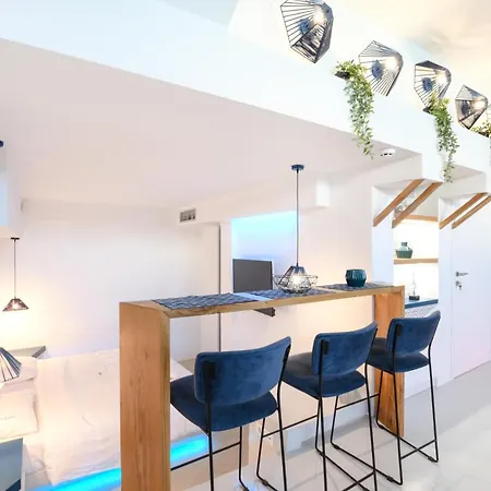 Villa Blue White Monolithos (Santorini)